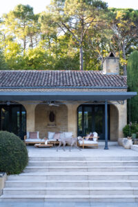 Maison de campagne Quinsac Salon de jardin BUXUS