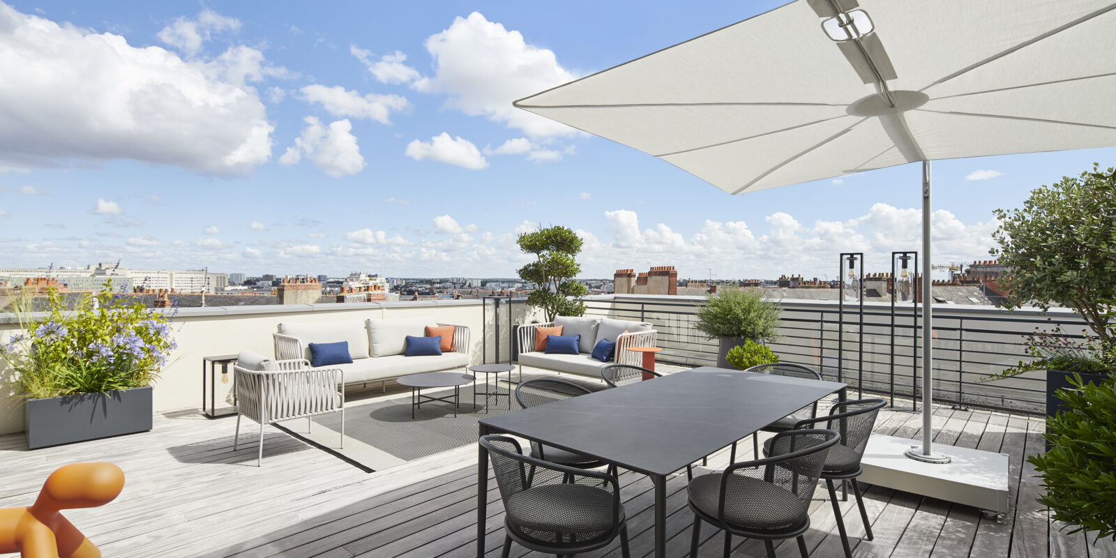 Terrasse rooftop Renaudeau Todus Expormim Nantes BUXUS