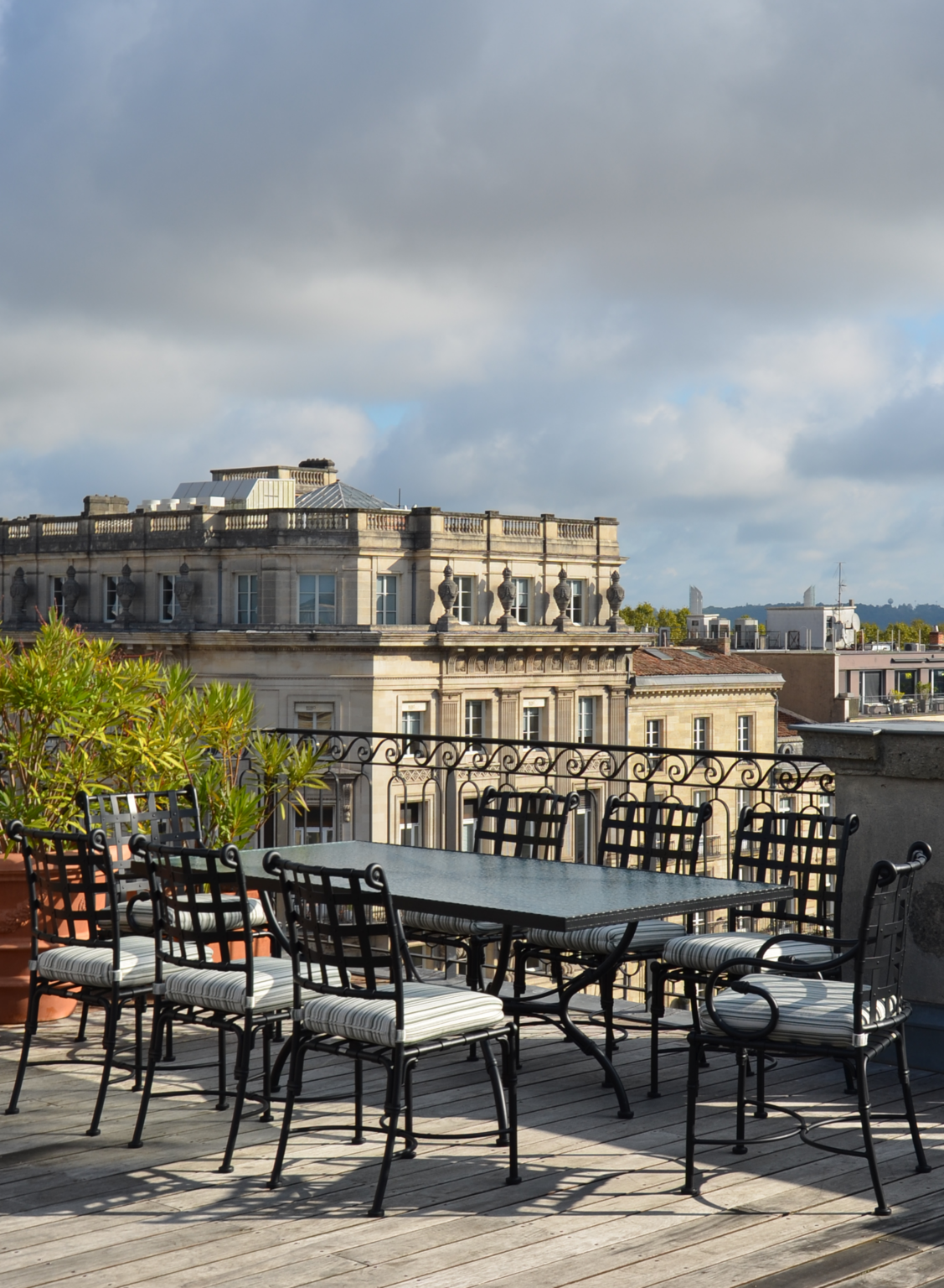 Rooftop Grand Hôtel, Bordeaux mobilier extérieur Buxus