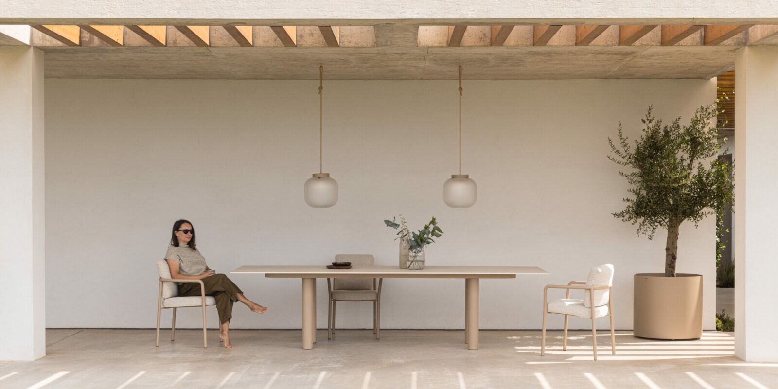 Fauteuil repas KORI table KORI FLEX